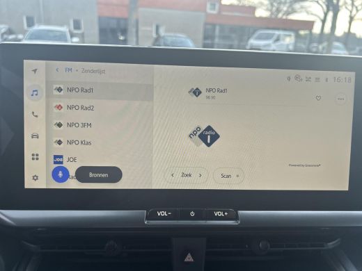 Toyota C-HR 2.0 Plug-in Hybrid 220 Executive ActivLease financial lease