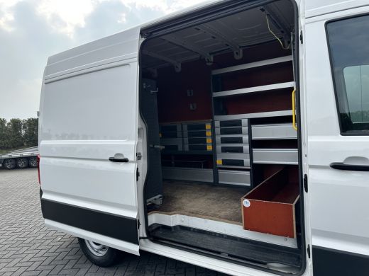 Volkswagen Crafter 2.0 TDI 141 PK RWD HIGHLINE ++ / L3H3 / 1e EIG. / BOTT INRICHTING / 3 TONS TREKHAAK / GEVEERDE ST... ActivLease financial lease