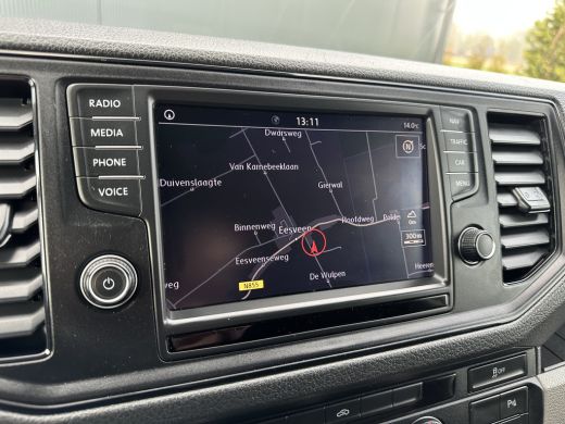 Volkswagen Crafter 2.0 TDI 141 PK RWD HIGHLINE ++ / L3H3 / 1e EIG. / BOTT INRICHTING / 3 TONS TREKHAAK / GEVEERDE ST... ActivLease financial lease