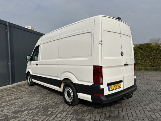 Volkswagen Crafter 2.0 TDI 141 PK RWD HIGHLINE ++ / L3H3 / 1e EIG. / BOTT INRICHTING / 3 TONS TREKHAAK / GEVEERDE ST... ActivLease financial lease