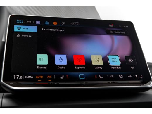 Volkswagen Golf Variant Life Edition | 'App-Connect' draadloze smartphone integratie | Achterbank in ongelijke de... ActivLease financial lease