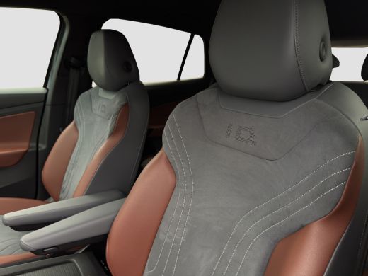 Volkswagen ID.4 Max 77 kWh | Trekhaak | 20 inch | Adap. Cruise | Navigatie | Apple Carplay/Android Auto|telefooni... ActivLease financial lease