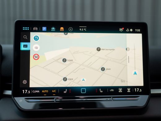 Volkswagen T-Roc 1.5 eTsi R-Line First Edition | Black Style | 360 Camera | Head Up | Elk. A-klep | IQ Light | Pri... ActivLease financial lease