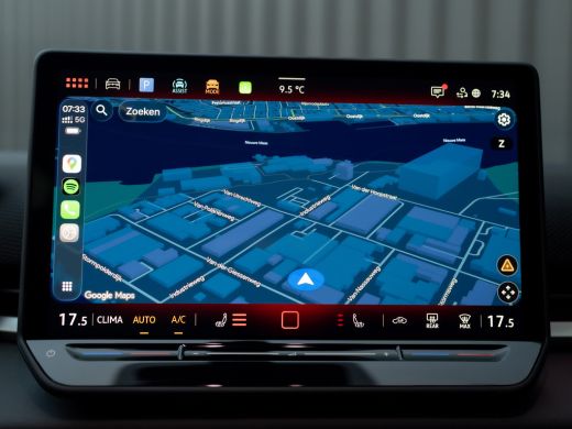 Volkswagen T-Roc 1.5 eTsi R-Line First Edition | Black Style | 360 Camera | Head Up | Elk. A-klep | IQ Light | Pri... ActivLease financial lease