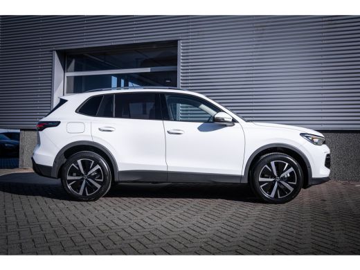 Volkswagen Tiguan Life Edition - eHybrid | 'App-Connect' draadloze smartphone integratie | Automatische afstandsreg... ActivLease financial lease