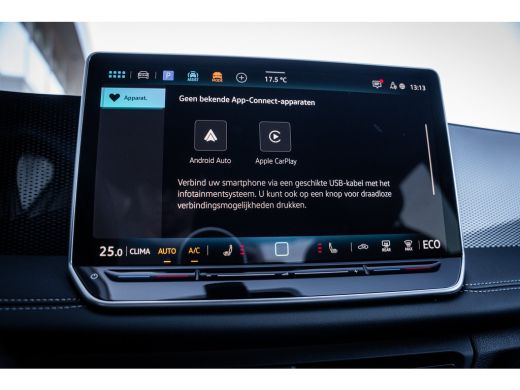 Volkswagen Tiguan Life Edition - eHybrid | 'App-Connect' draadloze smartphone integratie | Automatische afstandsreg... ActivLease financial lease