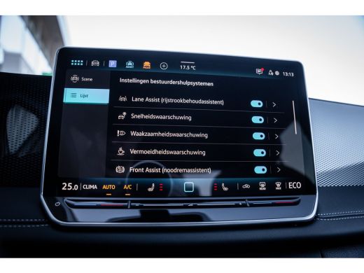 Volkswagen Tiguan Life Edition - eHybrid | 'App-Connect' draadloze smartphone integratie | Automatische afstandsreg... ActivLease financial lease