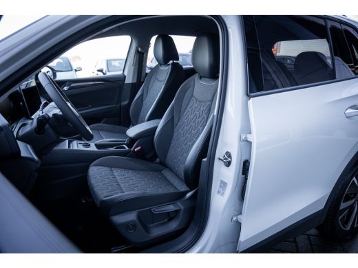 Volkswagen Tiguan Life Edition - eHybrid | 'App-Connect' draadloze smartphone integratie | Automatische afstandsreg... ActivLease financial lease