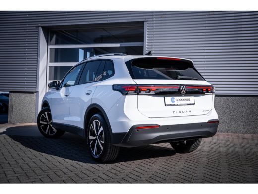 Volkswagen Tiguan Life Edition - eHybrid | 'App-Connect' draadloze smartphone integratie | Automatische afstandsreg... ActivLease financial lease