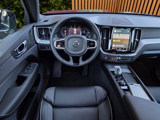 Volvo  XC60 2.0 T8 Plug-in hybrid AWD Plus Black Edition | Harman/Kardon | Memory | 360 Camera | Panoramadak ... ActivLease financial lease