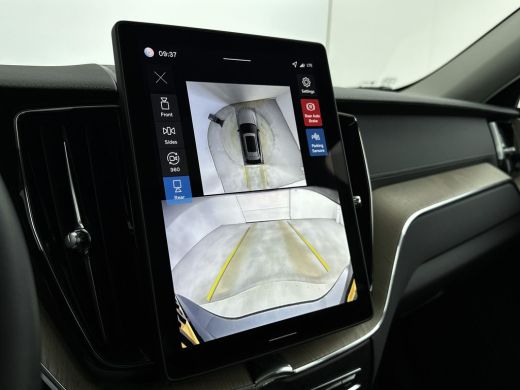 Volvo  XC60 NEW MODEL T6 Plug-in hybrid AWD Ultra Dark | Luchtvering | Trehaak | Panoramadak | 20 inch LM | P... ActivLease financial lease