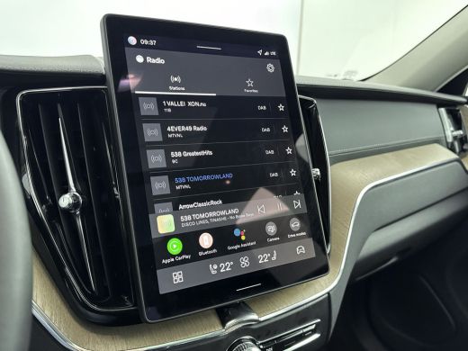 Volvo  XC60 NEW MODEL T6 Plug-in hybrid AWD Ultra Dark | Luchtvering | Trehaak | Panoramadak | 20 inch LM | P... ActivLease financial lease