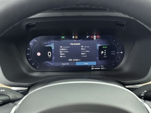 Volvo  XC60 NEW MODEL T6 Plug-in hybrid AWD Ultra Dark | Luchtvering | Trehaak | Panoramadak | 20 inch LM | P... ActivLease financial lease