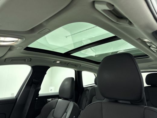 Volvo  XC60 NEW MODEL T6 Plug-in hybrid AWD Ultra Dark | Luchtvering | Trehaak | Panoramadak | 20 inch LM | P... ActivLease financial lease