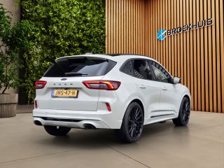 Ford Kuga 2.5 PHEV Broekhuis Black Sound Edition | Uniek! | 21'' VOSSEN | Verlaagd | Pano | Trekhaak | Gord...