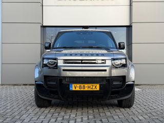 Land Rover Defender D250 110 X-Dynamic SE GRIJS KENTEKEN | Cold Climate | El. trekhaak | Pano | Black Pack | 12-Voudi...
