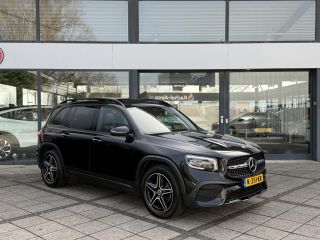 Mercedes-Benz GLB Aut. 180 Sol. AMG Edition | Burmester | Panorama | Camera | Multibeam LED | Sfeerverlichting |