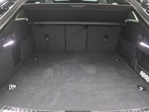 Audi A6 Avant 2.0 e-hybrid quattro S edition Competition 367PK Tech Pro, trekhaak, elek. stoelen, head-up... ActivLease financial lease