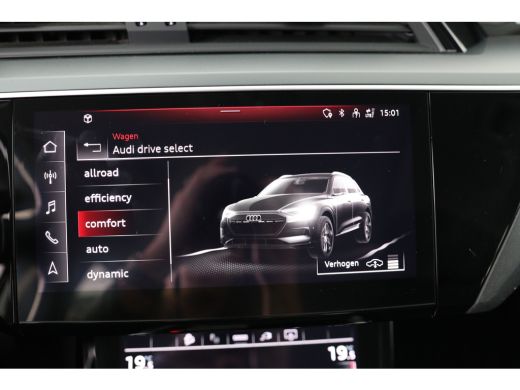 Audi e-tron 55 quattro Business edition Plus 95 kWh | Navigatie | Panoramdak | Trekhaak | Leder | Camera | Me... ActivLease financial lease