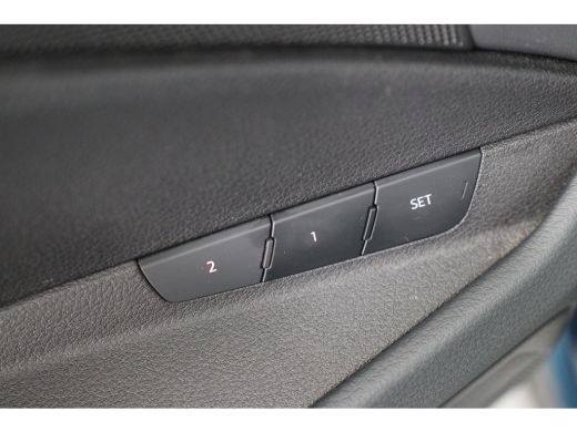 Audi e-tron 55 quattro Business edition Plus 95 kWh | Navigatie | Panoramdak | Trekhaak | Leder | Camera | Me... ActivLease financial lease