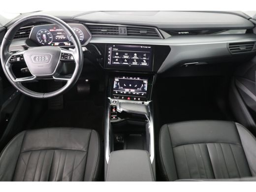 Audi e-tron 55 quattro Business edition Plus 95 kWh | Navigatie | Panoramdak | Trekhaak | Leder | Camera | Me... ActivLease financial lease