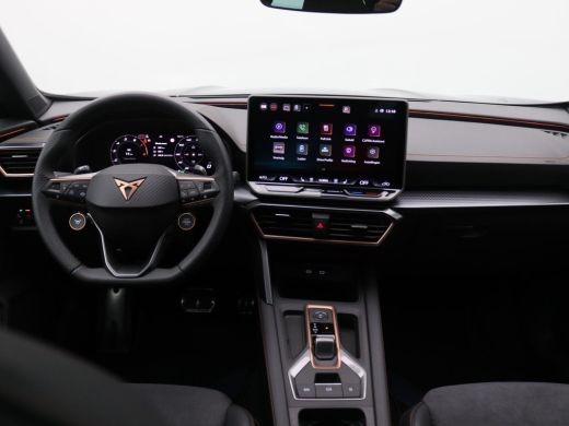 CUPRA Formentor 1.5 TSI e-Hybrid VZ Performance 272PK DSG Pano-Schuifdak, Trekhaak, 19" LM Velgen, Sennheiser Aud... ActivLease financial lease