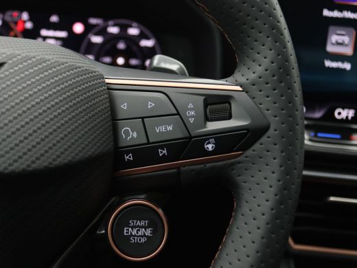 CUPRA Formentor 1.5 TSI e-Hybrid VZ Performance 272PK DSG Pano-Schuifdak, Trekhaak, 19" LM Velgen, Sennheiser Aud... ActivLease financial lease