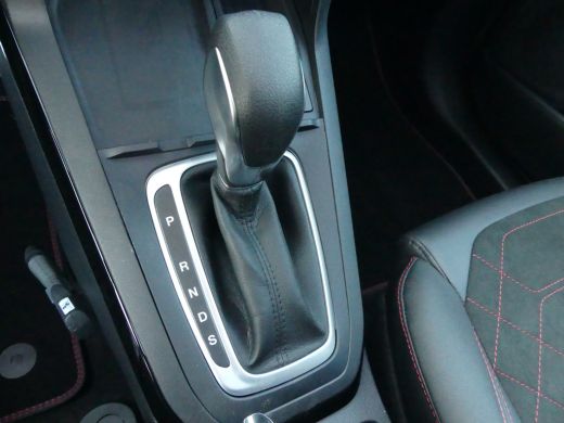 Ford Puma 1.0 EcoBoost Hybrid ST-Line X | ADAPTIVE CRUISE | PANORAMADAK | MATRIX LED | DODEHOEKDETECTIE | E... ActivLease financial lease