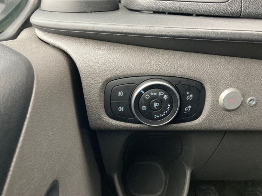 Ford Transit Custom 280 2.0 TDCI L1H1 Trend | Navigatie | Trekhaak | Parkeersensoren | 3 Zitplaatsen ActivLease financial lease