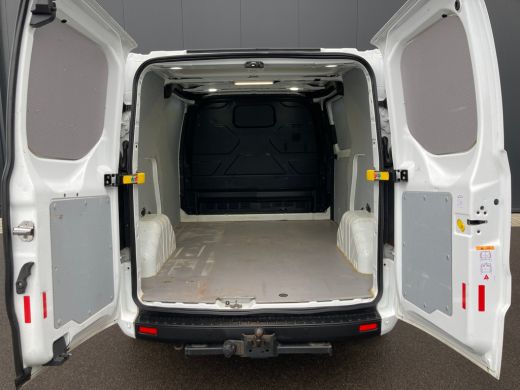 Ford Transit Custom 280 2.0 TDCI L1H1 Trend | Navigatie | Trekhaak | Parkeersensoren | 3 Zitplaatsen ActivLease financial lease