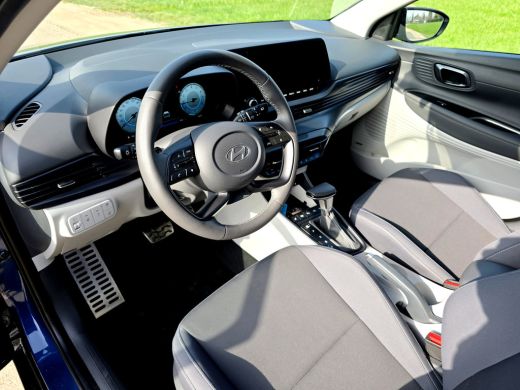 Hyundai Bayon 1.0 T-GDI Premium Sky - 100 Pk - AUTOMAAT - ParkeerCamera - Stoelverwarming - Stuurverwarming ActivLease financial lease