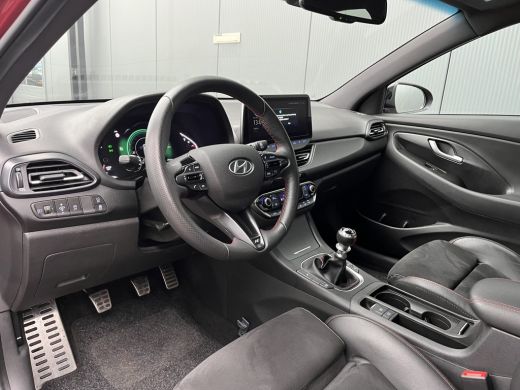 Hyundai i30 1.5 T-GDi 160pk MHEV N-Line Leder | Camera | Climate | Keyless | Full - Led | Navigatie | Alcanta... ActivLease financial lease
