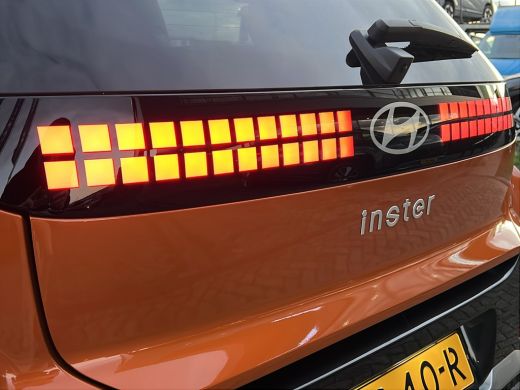 Hyundai Inster Evolve Sky Plus 49 kWh | Camera | Carplay | Schuifdak | Adaptive cruise controle | Dodehoekdetect... ActivLease financial lease
