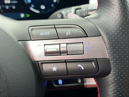 Hyundai Kona 1.6 GDI 141pk HEV N-Line | Premium audio | 360 camera | Bestuurdersstoel met geheugen | Adaptive ... ActivLease financial lease