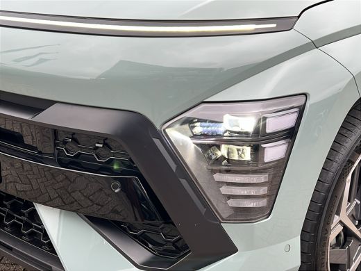 Hyundai Kona 1.6 GDI 141pk HEV N-Line | Premium audio | 360 camera | Bestuurdersstoel met geheugen | Adaptive ... ActivLease financial lease
