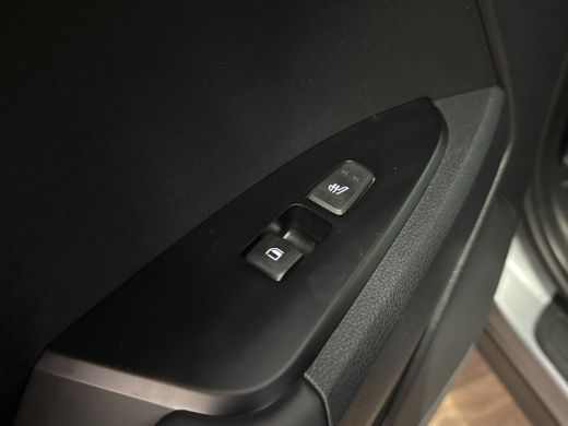 Kia Sportage 1.6 T-GDi 150PK PULSE CAMERA/ACC/NAVI/STUURVERW. ActivLease financial lease