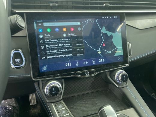 Lynk & Co 01 1.5 262pk PHEV Trekhaak Zwarte Hemel Plug-in ActivLease financial lease