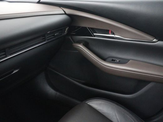 Mazda CX-30 2.0 e-SkyActiv-X M Hybrid Luxury | Leder | Stoelverwarming | Head-Up | Adaptive cruise | Camera |... ActivLease financial lease