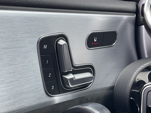 Mercedes-Benz A-Klasse 250 e PHEV Solution AMG Limited Business ActivLease financial lease