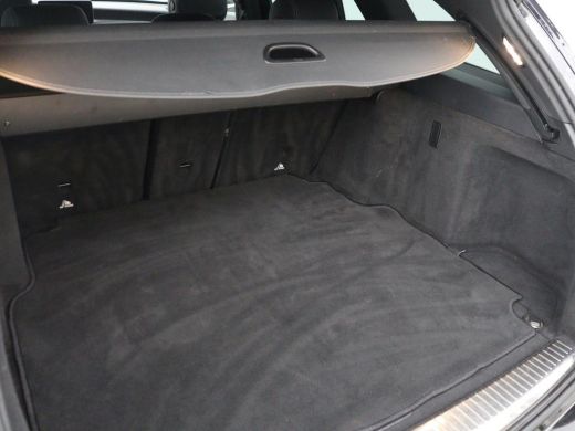 Mercedes-Benz C-Klasse 160 AMG Limited | Stoelverwarming | Leder/Alcantara | Trekhaak | Full LED | Park Assist | Camera ... ActivLease financial lease