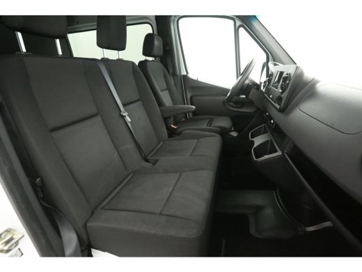 Mercedes-Benz Sprinter 2.2 CDI L2H2 | DC | 7 Zits | Automaat | Airco | Cruise | Camera | Trekhaak | Carplay ActivLease financial lease