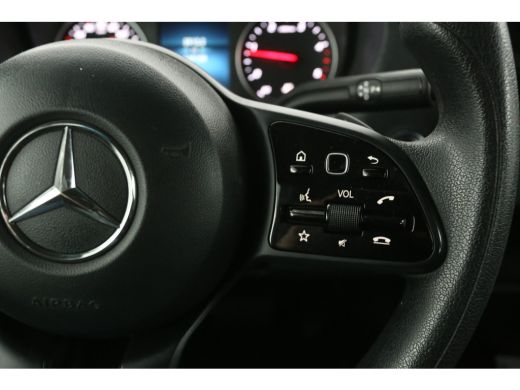 Mercedes-Benz Sprinter 2.2 CDI L2H2 | DC | 7 Zits | Automaat | Airco | Cruise | Camera | Trekhaak | Carplay ActivLease financial lease