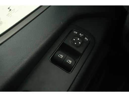 Mercedes-Benz Sprinter 2.2 CDI L2H2 | DC | 7 Zits | Automaat | Airco | Cruise | Camera | Trekhaak | Carplay ActivLease financial lease