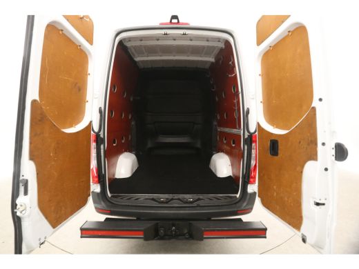 Mercedes-Benz Sprinter 2.2 CDI L2H2 | DC | 7 Zits | Automaat | Airco | Cruise | Camera | Trekhaak | Carplay ActivLease financial lease