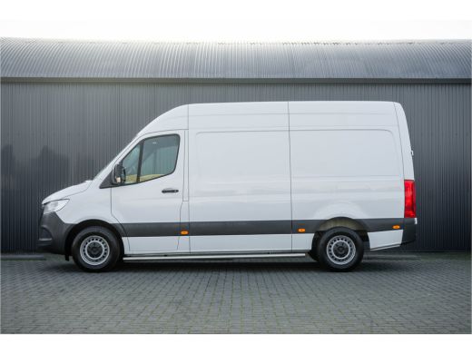 Mercedes-Benz Sprinter 311 CDI L2H2 | Volledig Ingericht | Mbux | Camera | Navi | Climatronic ActivLease financial lease