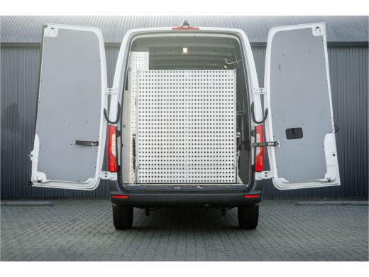 Mercedes-Benz Sprinter 311 CDI L2H2 | Volledig Ingericht | Mbux | Camera | Navi | Climatronic ActivLease financial lease