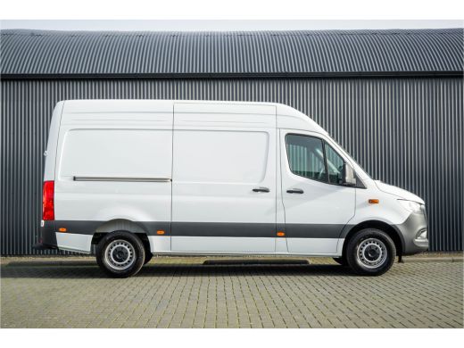 Mercedes-Benz Sprinter 317 CDI L2H2 | Mbux | Facelift | Navi | Camera | Adapt.Cruise | Automaat ActivLease financial lease