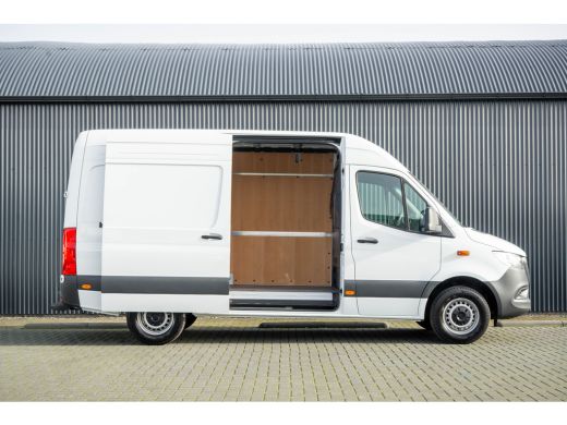 Mercedes-Benz Sprinter 317 CDI L2H2 | Mbux | Facelift | Navi | Camera | Adapt.Cruise | Automaat ActivLease financial lease
