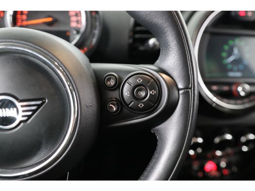 Mini Clubman 1.5 DAB+ | Lichtmetaal | Climate control |  Parkeersensoren | ActivLease financial lease