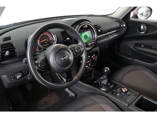 Mini Clubman 1.5 DAB+ | Lichtmetaal | Climate control |  Parkeersensoren | ActivLease financial lease